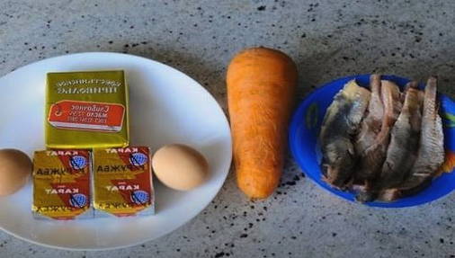 Паштет из селедки с морковью и плавленным сыром