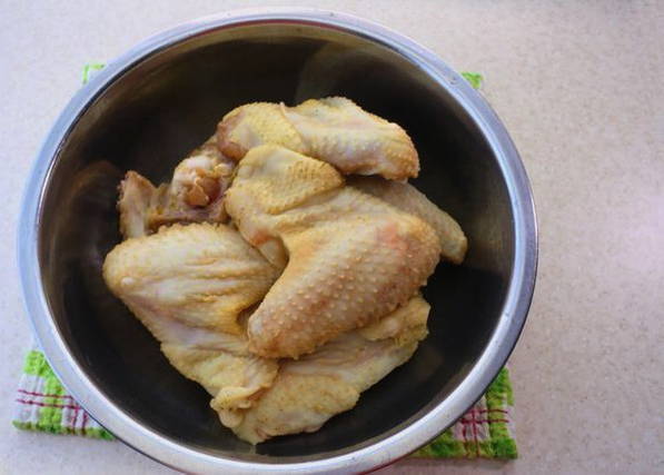 Курица с картофелем и овощами в духовке