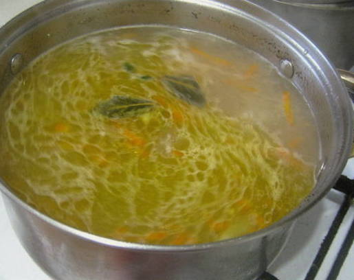 Гороховый суп на говяжьем бульоне