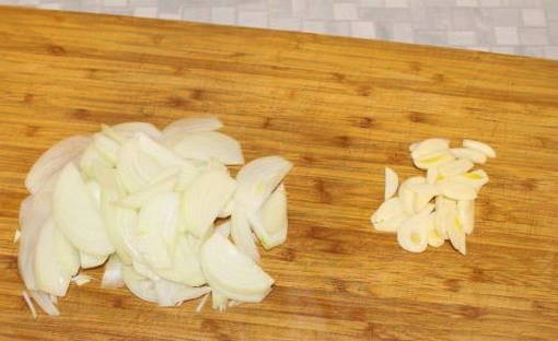 Лосятина с картошкой в духовке