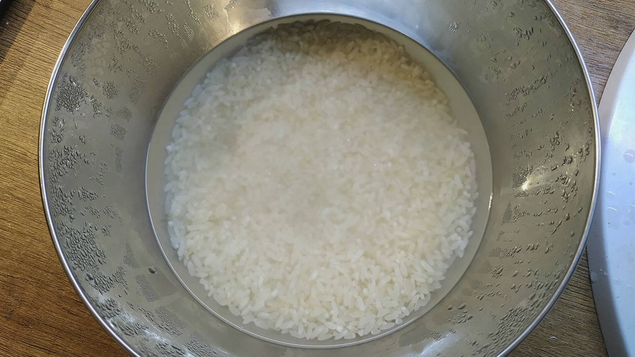 Тефтели с рисом и подливкой в мультиварке