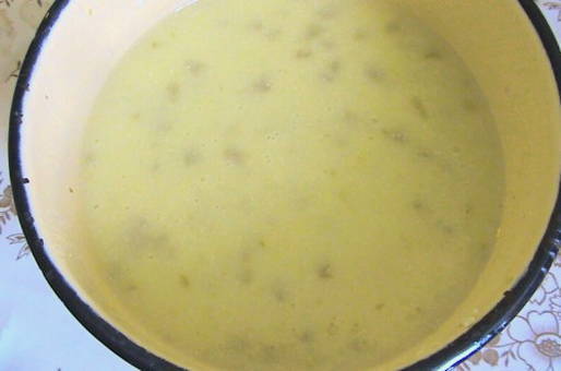 Суп-пюре из кабачков в мультиварке