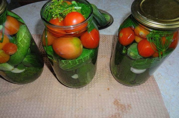 Ассорти огурцы и помидоры на 1 литр воды на зиму