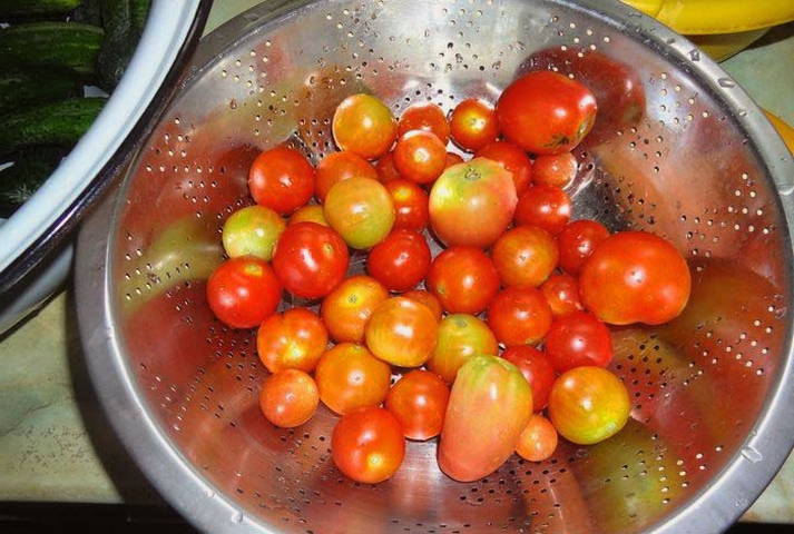 Ассорти огурцы и помидоры на 1 литр воды на зиму