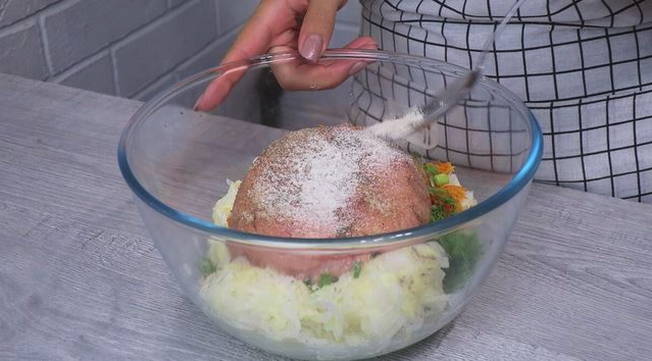 Запеканка из капусты с мясным фаршем в духовке