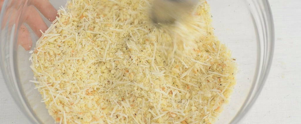 Кабачки брусочками в панировке с сыром в духовке