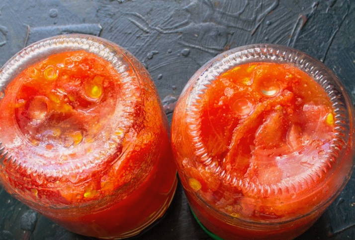 Сладкие помидоры в собственном соку с томатным соком без стерилизации на зиму