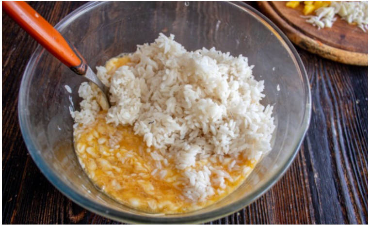 Запеканка из кабачков с рисом и сыром в духовке