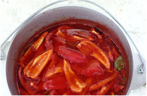Перец в томатном соке «Пальчики оближешь» на зиму