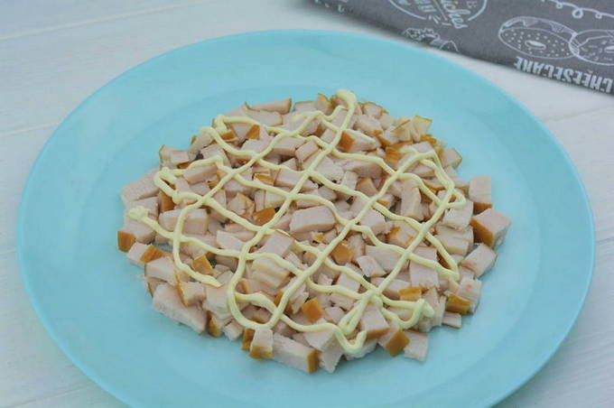 Салат невеста – рецепт с фото с курицей и грибами с кефирно-майонезной заправкой +7 рецептов