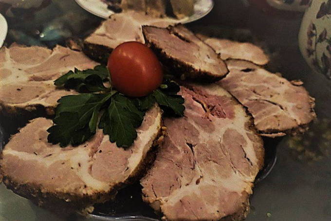 Готовим буженину из свинины: классический рецепт