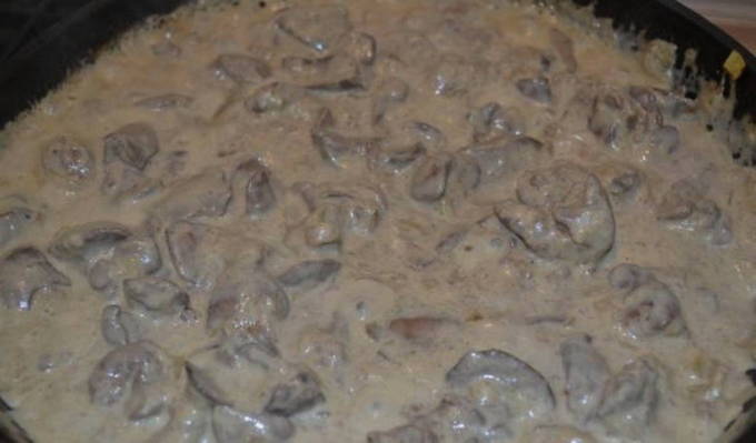 Бефстроганов из свинины в сметанном соусе на сковороде классический рецепт пошаговый рецепт с фото