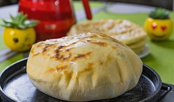 Как приготовить Ленивый хачапури с сыром на молоке на сковороде просто рецепт пошаговый