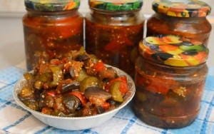 Салат из баклажанов, сладких перцев и помидоров на зиму Салат из баклажанов, сладких перцев и помидоров на зиму