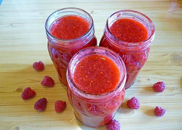 Малина, перетертая с сахаром, на зиму без варки рецепты, пропорции Малина, перетертая с сахаром, на зиму без варки рецепты, пропорции