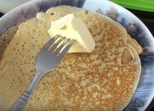 Заварные блины на кефире и кипятке с дырочками Заварные блины на кефире и кипятке с дырочками