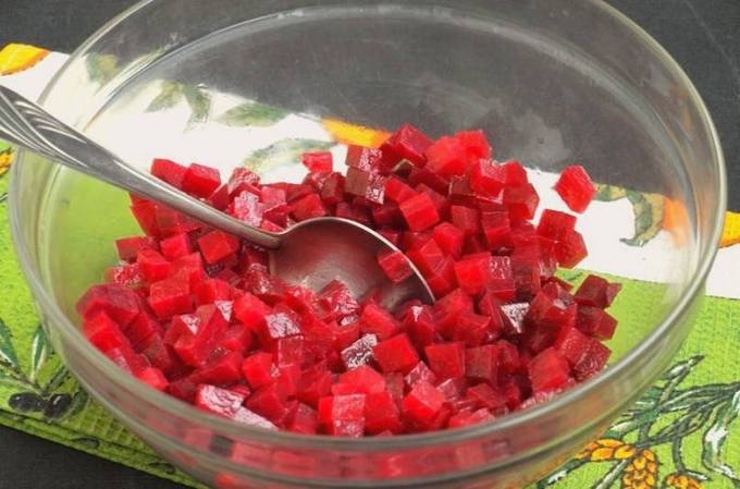 Салат из свеклы с луком