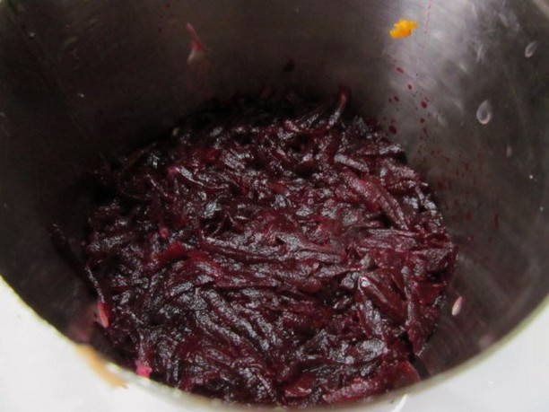 Салат из свеклы, моркови и картофеля Салат из свеклы, моркови и картофеля