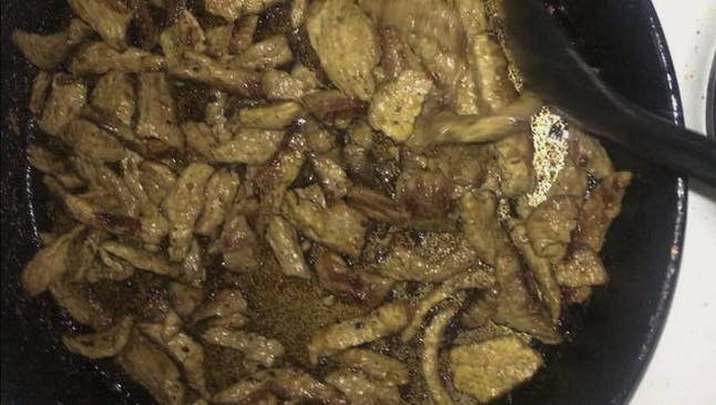 Салат с говядиной и морковью Салат с говядиной и морковью