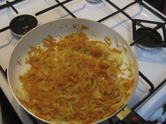 Печеночный торт из куриной печени с морковью