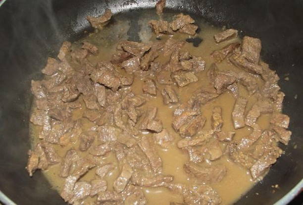 Салат с говядиной и помидорами Салат с говядиной и помидорами