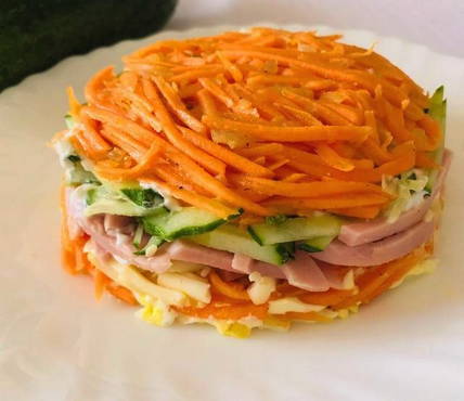 Салат с ветчиной и корейской морковью