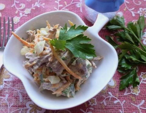 Салат с говядиной и корейской морковью