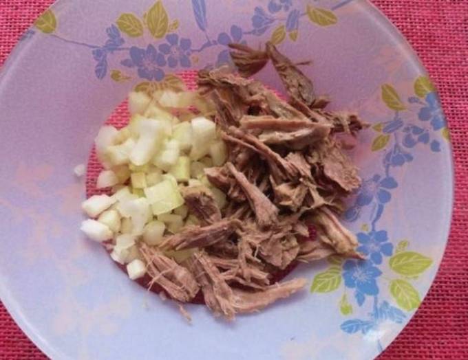 Салат с говядиной и корейской морковью Салат с говядиной и корейской морковью