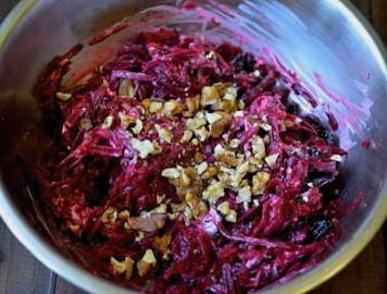 Салат из свеклы с орехами и черносливом Салат из свеклы с орехами и черносливом
