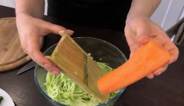 Кабачки по-корейски как на рынке