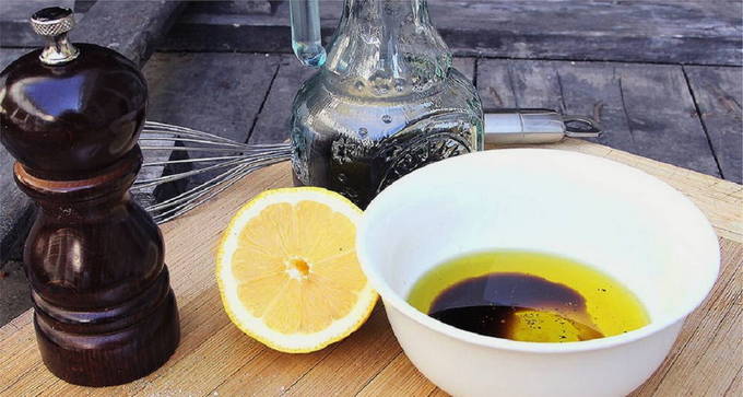 Салат с брокколи и клюквой