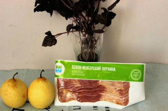Салат с пармской ветчиной и грушей Салат с пармской ветчиной и грушей