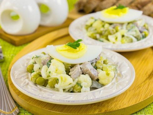 Салат с говядиной и горошком Салат с говядиной и горошком