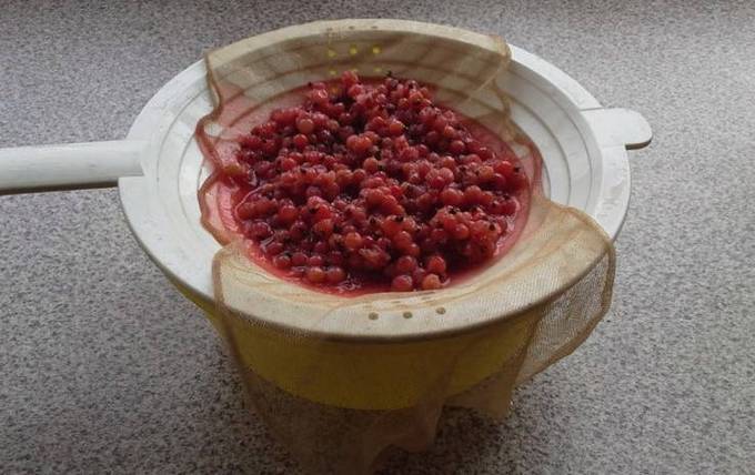 Джем из красной и черной смородины Джем из красной и черной смородины
