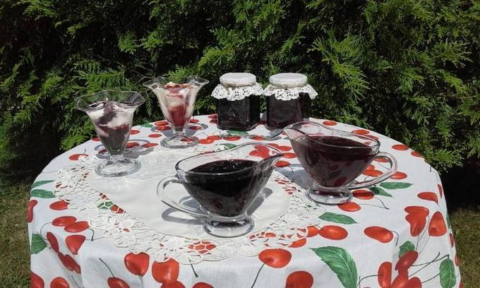 Джем из красной и черной смородины Джем из красной и черной смородины