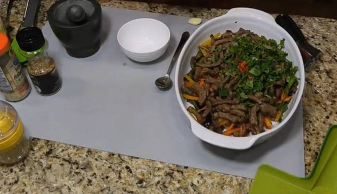 Салат с говядиной и баклажанами Салат с говядиной и баклажанами
