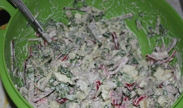 Салат с говядиной и солёными огурцами Салат с говядиной и солёными огурцами