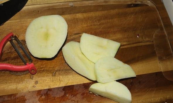 Салат с говядиной и солёными огурцами Салат с говядиной и солёными огурцами