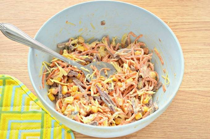 Салат с говядиной и кукурузой Салат с говядиной и кукурузой