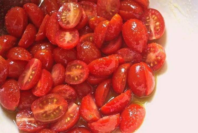 Салат из красных помидоров на зиму