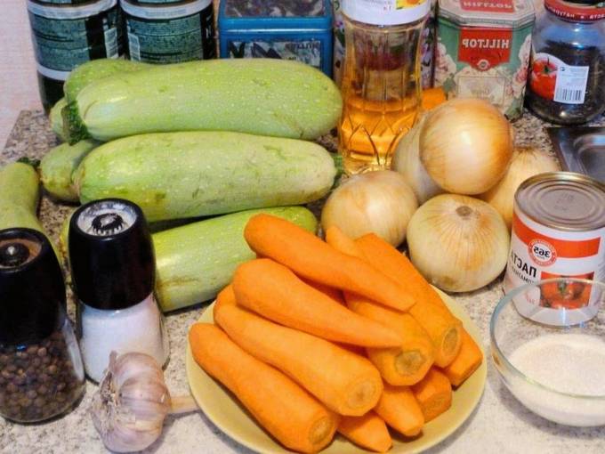 Икра из кабачков моркови и лука Икра из кабачков моркови и лука