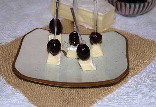 Маринованный виноград с горчицей