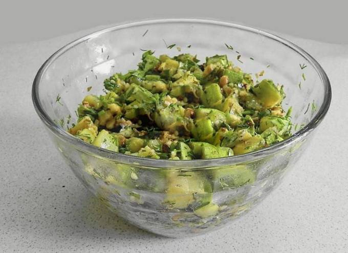 Салат из кабачков с грецкими орехами