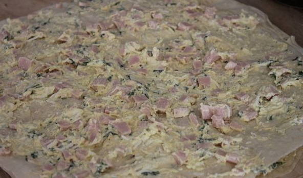 Ролл из лаваша с ветчиной и сыром Ролл из лаваша с ветчиной и сыром