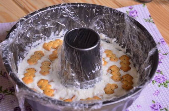 Торт из крекера со сметаной и желатином без выпечки Торт из крекера со сметаной и желатином без выпечки