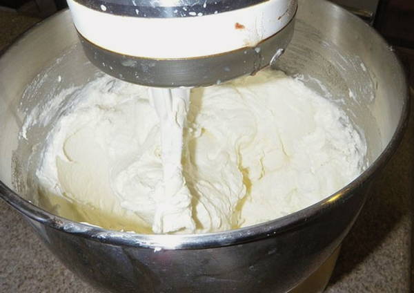 Торт из овсяного печенья без выпечки со сметаной и бананом Торт из овсяного печенья без выпечки со сметаной и бананом