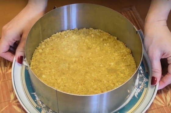 Творожный торт из печенья с фруктами без выпечки Творожный торт из печенья с фруктами без выпечки