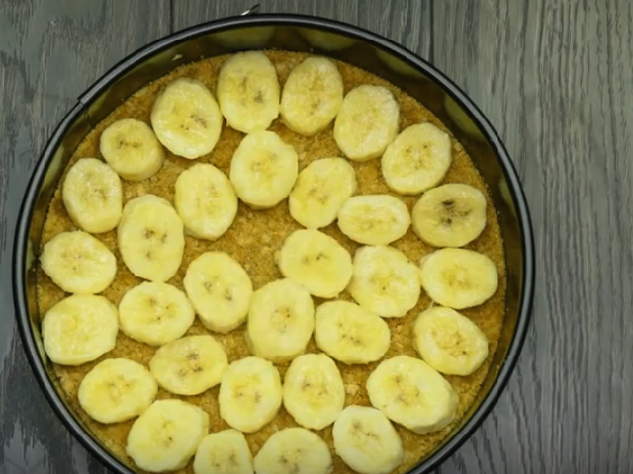Торт из печенья с творогом, фруктами и желатином без выпечки Торт из печенья с творогом, фруктами и желатином без выпечки