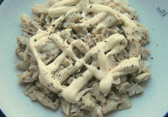 Салат с курицей, корейской морковью и картошкой Салат с курицей, корейской морковью и картошкой