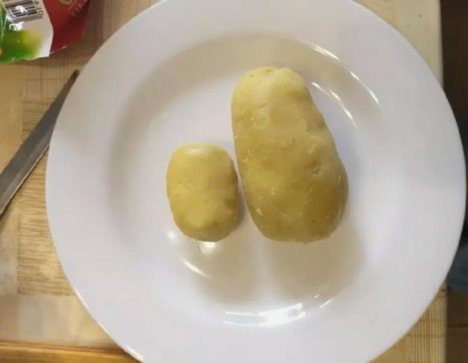 Салат с курицей, корейской морковью и картошкой Салат с курицей, корейской морковью и картошкой